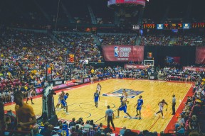 俱乐部管理层称赞球队执行力和职业精神，球队管理层职位