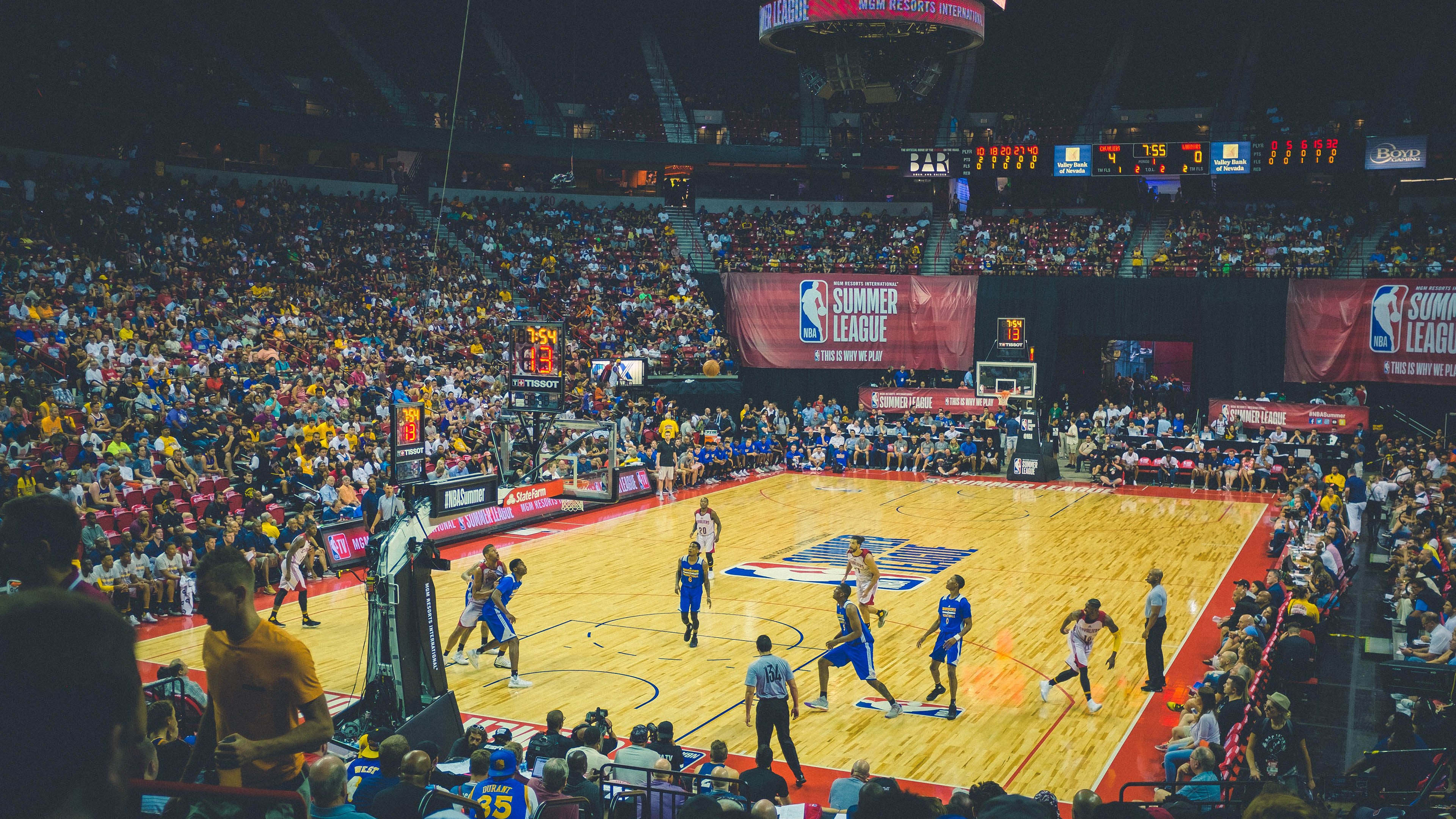 俱乐部管理层称赞球队执行力和职业精神，球队管理层职位