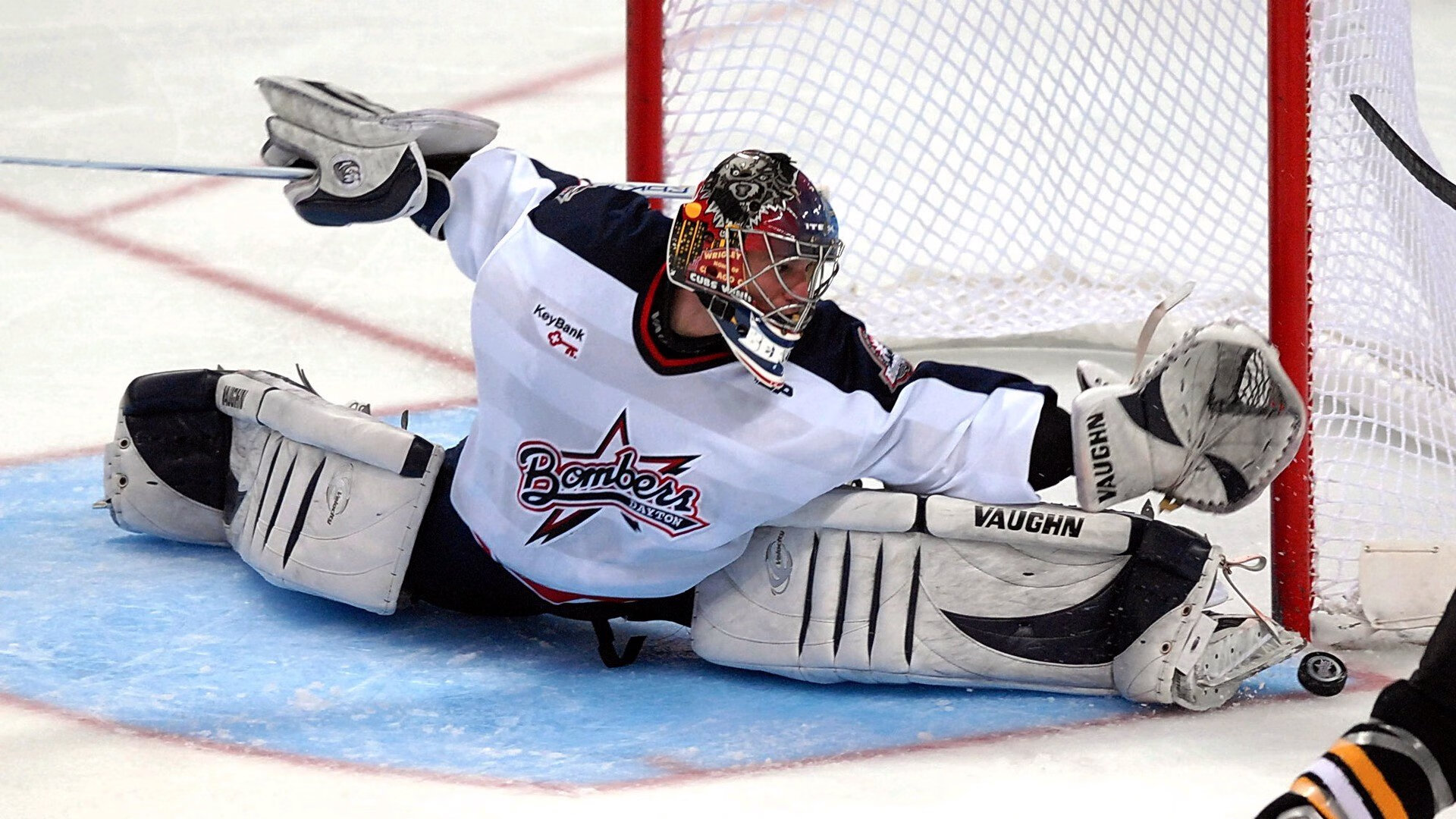 世界学生拳击技术对抗营：脚步与出拳配合获好评，世界拳击规则